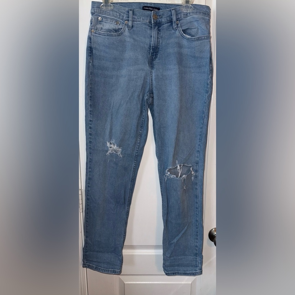 Calvin Klein Distressed Boyfriend Jeans Light Wash Size 6